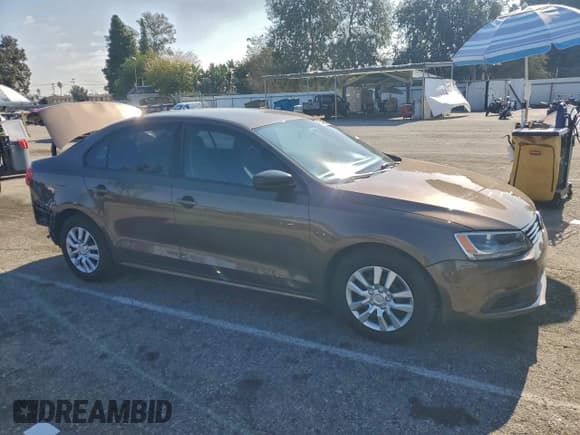 ✅ 2014 Volkswagen Jetta S • VIN: 3VW2K7AJ1EM333148 • Lot: 95349675. Listed on Copart with 124,116 mi. Free auction sales archive from the USA and detailed vehicle history report at DreamBid. Image 4.