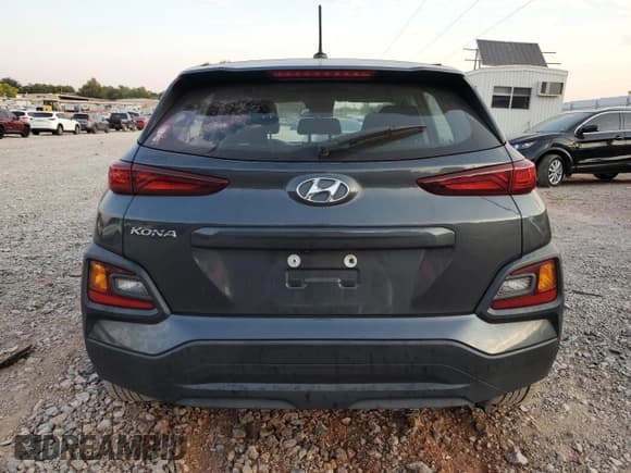 ✅ 2020 Hyundai Kona SE • VIN: KM8K12AA3LU483842 • Лот: 75537374. Опубликован ранее на Copart с пробегом 69 230 миль. Бесплатный доступ к архиву аукционных продаж из США и подробный отчёт об истории автомобиля на DreamBid. Изображение 6.