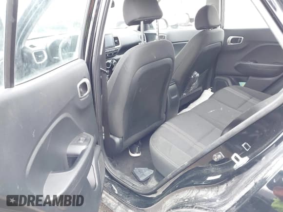 ✅ 2023 Hyundai Venue SEL • VIN: KMHRC8A39PU230690 • Lot: 41695966. Listed on IAAI with 33,837 mi. Free auction sales archive from the USA and detailed vehicle history report at DreamBid. Image 7.