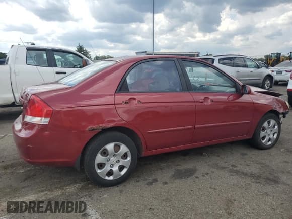 ✅ 2008 Kia Spectra EX • VIN: KNAFE121485514260 • Lot: 70401794. Listed on Copart with 220,682 mi. Free auction sales archive from the USA and detailed vehicle history report at DreamBid. Image 3.