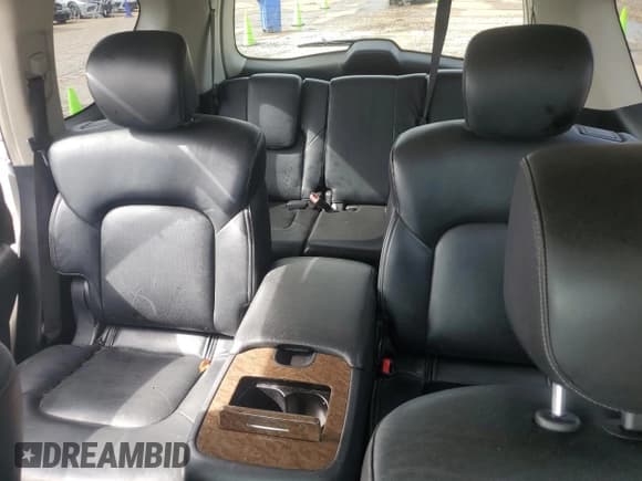 ✅ 2015 Infiniti QX80 • VIN: JN8AZ2NE8F9080411 • Lot: 81195075. Wystawiony na Copart z przebiegiem 141 287 mil. Bezpłatny archiwum sprzedaży aukcyjnych z USA i szczegółowy raport historii pojazdu na DreamBid. Zdjęcie 10.