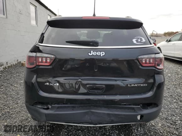 ✅ 2018 Jeep Compass Limited • VIN: 3C4NJDCB6JT263850 • Lot: 90022475. Wystawiony na Copart z przebiegiem 67 337 mil. Bezpłatny archiwum sprzedaży aukcyjnych z USA i szczegółowy raport historii pojazdu na DreamBid. Zdjęcie 6.