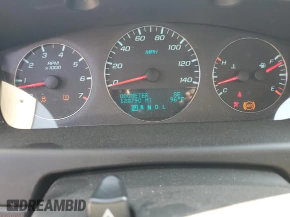 ✅ 2014 Chevrolet Impala LT • VIN: 2G1WB5E3XE1127265 • Лот: 69423494. Опубликован ранее на Copart с пробегом 128 790 миль. Бесплатный доступ к архиву аукционных продаж из США и подробный отчёт об истории автомобиля на DreamBid. Изображение 9.