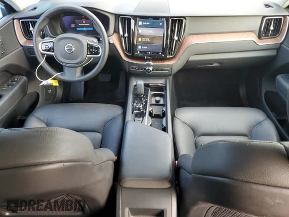 ✅ 2024 Volvo XC60 Plus Dark Theme • VIN: YV4H60DL6R1940331 • Lot: 91803275. Listed on Copart with 22,476 mi. Free auction sales archive from the USA and detailed vehicle history report at DreamBid. Image 8.