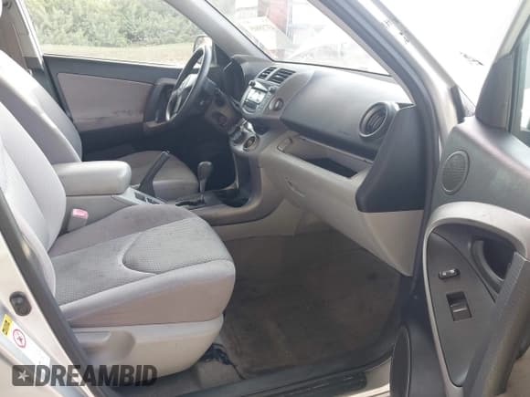 ✅ 2008 Toyota RAV4 • VIN: JTMZD33V285108736 • Лот: 43735805. Опубликован ранее на IAAI с пробегом 169 688 миль. Бесплатный доступ к архиву аукционных продаж из США и подробный отчёт об истории автомобиля на DreamBid. Изображение 5.