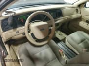 ✅ 2011 Ford Police Interceptor • VIN: 2FABP7BV2BX104313 • Lot: 56536035. Wystawiony na Copart z przebiegiem 187 393 mil. Bezpłatny archiwum sprzedaży aukcyjnych z USA i szczegółowy raport historii pojazdu na DreamBid. Zdjęcie 8.