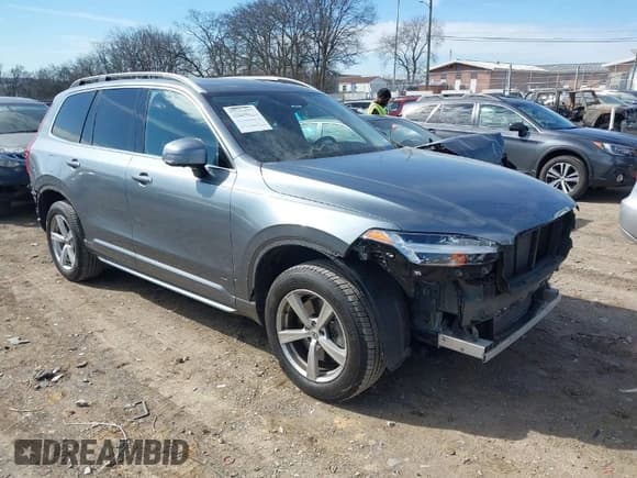 ✅ 2018 Volvo XC90 Momentum • VIN: YV4102KK2J1335199 • Lot: 41680651. Listed on IAAI with 79,796 mi. Free auction sales archive from the USA and detailed vehicle history report at DreamBid. Image 1.