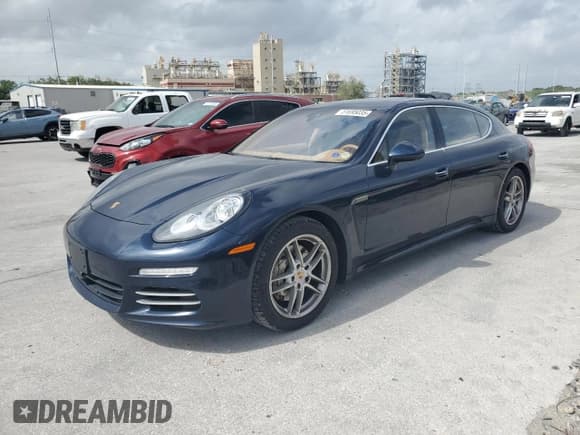 ✅ 2014 Porsche Panamera 4S Executive • VIN: WP0BB2A78EL063881 • Lot: 51695035. Listed on Copart with 156,565 mi. Free auction sales archive from the USA and detailed vehicle history report at DreamBid. Image 1.