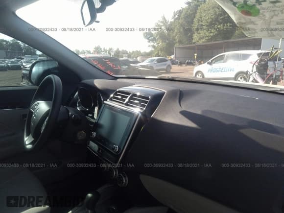 ✅ 2020 Mitsubishi Outlander ES • VIN: JA4AR3AU1LU007222 • Lot: 30932433. Listed on IAAI with 11,279 mi. Free auction sales archive from the USA and detailed vehicle history report at DreamBid. Image 5.