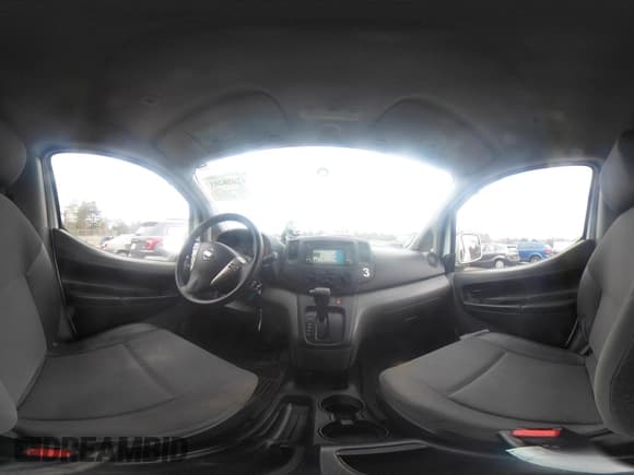 ✅ 2018 Nissan NV200 S • VIN: 3N6CM0KN9JK698433 • Лот: 42028281. Опубликован ранее на IAAI с пробегом 309 905 миль. Бесплатный доступ к архиву аукционных продаж из США и подробный отчёт об истории автомобиля на DreamBid. Изображение 20.