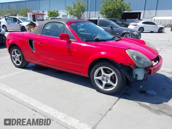 ✅ 2000 Toyota MR2 • VIN: JTDFR3207Y0021485 • Лот: 42281031. Опубликован ранее на IAAI с пробегом 133 064 миль. Бесплатный доступ к архиву аукционных продаж из США и подробный отчёт об истории автомобиля на DreamBid. Изображение 1.