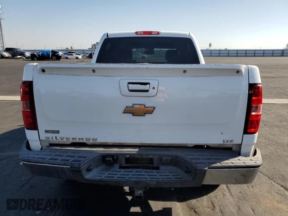 ✅ 2009 Chevrolet Silverado 1500 • VIN: 2GCEK333391141332 • Lot: 90645365. Wystawiony na Copart z przebiegiem 203 526 mil. Bezpłatny archiwum sprzedaży aukcyjnych z USA i szczegółowy raport historii pojazdu na DreamBid. Zdjęcie 6.