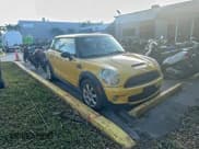 ✅ 2007 MINI Hardtop S • VIN: WMWMF73537TT86015 • Lot: 95758665. Listed on Copart with 89,752 mi. Free auction sales archive from the USA and detailed vehicle history report at DreamBid. Image 1.