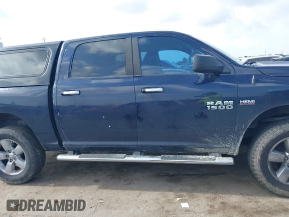 ✅ 2014 Ram 1500 Big Horn • VIN: 1C6RR6LT1ES390373 • Lot: 42328956. Wystawiony na IAAI z przebiegiem 303 185 mil. Bezpłatny archiwum sprzedaży aukcyjnych z USA i szczegółowy raport historii pojazdu na DreamBid. Zdjęcie 13.