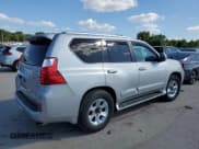 ✅ 2011 Lexus GX 460 Premium • VIN: JTJJM7FX5B5024559 • Лот: 62153845. Опубликован ранее на Copart с пробегом 230 696 миль. Бесплатный доступ к архиву аукционных продаж из США и подробный отчёт об истории автомобиля на DreamBid. Изображение 3.