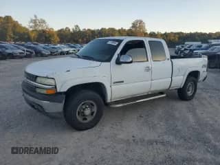 1999 Chevrolet Silverado 2500 LS z VIN 1GCGK29U0XE230564, wystawiony jako Copart lot #77198844 z przebiegiem 245 503 mil mil oraz Szkoda całkowita • Salvage title. Historia ofert i sprzedaży dostępna na DreamBid. Obrazek 1.