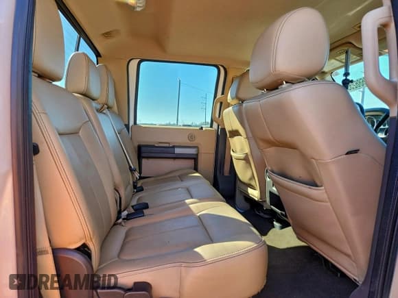 ✅ 2015 Ford F-350 Platinum • VIN: 1FT8W3BT9FEA75463 • Лот: 93686255. Опубликован ранее на Copart с пробегом 171 116 миль. Бесплатный доступ к архиву аукционных продаж из США и подробный отчёт об истории автомобиля на DreamBid. Изображение 10.