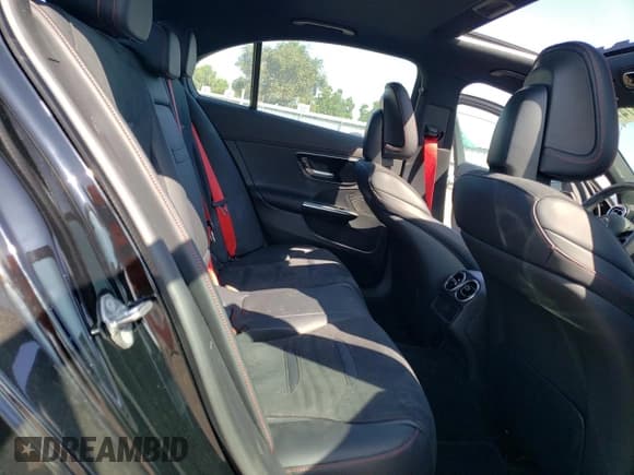 ✅ 2023 Mercedes-Benz C 43 AMG • VIN: W1KAF8HB0PR100831 • Lot: 67601874. Wystawiony na Copart z przebiegiem 10 793 mil. Bezpłatny archiwum sprzedaży aukcyjnych z USA i szczegółowy raport historii pojazdu na DreamBid. Zdjęcie 10.