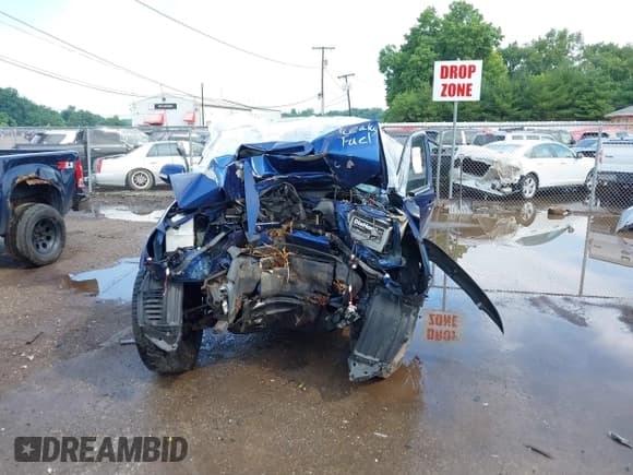 ✅ 2015 Toyota Tacoma • VIN: 3TMLU4EN0FM179143 • Lot: 42701149. Listed on IAAI with 78,527 mi. Free auction sales archive from the USA and detailed vehicle history report at DreamBid. Image 11.