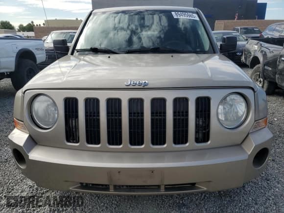 ✅ 2010 Jeep Patriot Sport • VIN: 1J4NT2GB2AD558274 • Lot: 89495985. Listed on Copart with 102,408 mi. Free auction sales archive from the USA and detailed vehicle history report at DreamBid. Image 5.