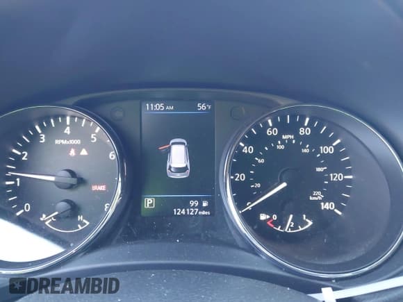 ✅ 2018 Nissan Rogue SV • VIN: 5N1AT2MT0JC827231 • Lot: 43637872. Wystawiony na IAAI z przebiegiem 124 127 mil. Bezpłatny archiwum sprzedaży aukcyjnych z USA i szczegółowy raport historii pojazdu na DreamBid. Zdjęcie 7.