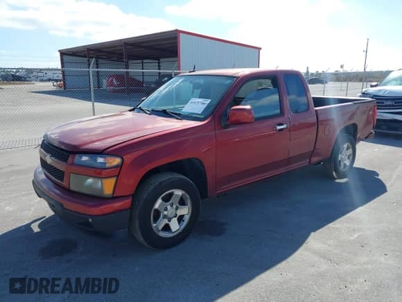 2010 Chevrolet Colorado 1LT z VIN 1GCESCD93A8100185, wystawiony jako IAAI lot #41471766 z przebiegiem 196 946 mil mil oraz . Historia ofert i sprzedaży dostępna na DreamBid. Obrazek 2.