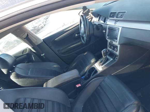 ✅ 2012 Volkswagen CC Sport • VIN: WVWMP7AN9CE529468 • Lot: 43518216. Listed on IAAI with 241,401 mi. Free auction sales archive from the USA and detailed vehicle history report at DreamBid. Image 5.