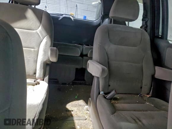 ✅ 2009 Honda Odyssey LX • VIN: 5FNRL38239B058933 • Lot: 95345485. Listed on Copart with 193,354 mi. Free auction sales archive from the USA and detailed vehicle history report at DreamBid. Image 10.