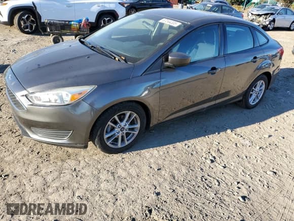 ✅ 2018 Ford Focus SE • VIN: 1FADP3FE6JL307017 • Lot: 87244335. Wystawiony na Copart z przebiegiem 47 272 mil. Bezpłatny archiwum sprzedaży aukcyjnych z USA i szczegółowy raport historii pojazdu na DreamBid. Zdjęcie 1.