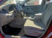 ✅ 2007 Toyota Camry LE • VIN: JTNBE46K173078589 • Lot: 91687155. Wystawiony na Copart z przebiegiem 170 984 mil. Bezpłatny archiwum sprzedaży aukcyjnych z USA i szczegółowy raport historii pojazdu na DreamBid. Zdjęcie 7.