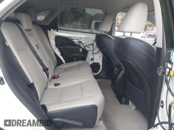 ✅ 2017 Lexus RX 350 • VIN: 2T2ZZMCA0HC063234 • Lot: 43433030. Listed on IAAI with 116,043 mi. Free auction sales archive from the USA and detailed vehicle history report at DreamBid. Image 8.
