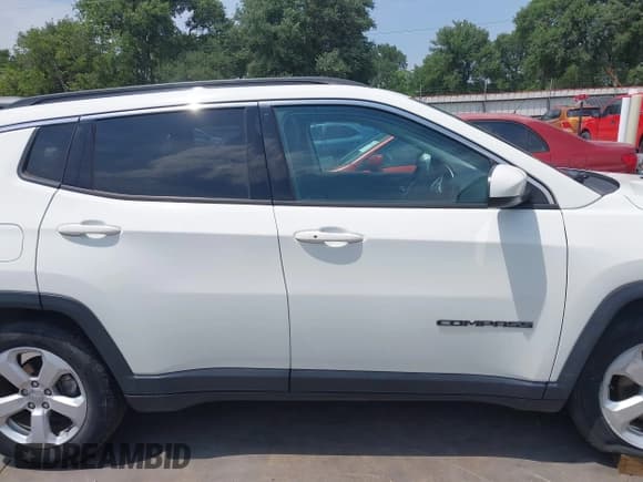 ✅ 2019 Jeep Compass Latitude • VIN: 3C4NJCBB4KT616437 • Лот: 42049491. Опубликован ранее на IAAI с пробегом 42 495 миль. Бесплатный доступ к архиву аукционных продаж из США и подробный отчёт об истории автомобиля на DreamBid. Изображение 14.