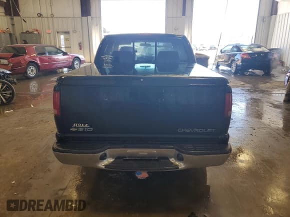 ✅ 2002 Chevrolet S-10 LS • VIN: 1GCDT13W62K232575 • Lot: 44351465. Listed on Copart with 84,215 mi. Free auction sales archive from the USA and detailed vehicle history report at DreamBid. Image 6.