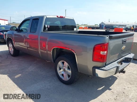 ✅ 2008 Chevrolet Silverado 1500 1LT • VIN: 1GCEC19J78Z283020 • Lot: 42417486. Listed on IAAI with 216,179 mi. Free auction sales archive from the USA and detailed vehicle history report at DreamBid. Image 3.