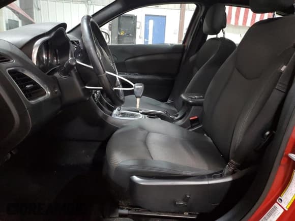 ✅ 2013 Dodge Avenger SXT • VIN: 1C3CDZCB7DN622420 • Лот: 93227175. Опубликован ранее на Copart с пробегом 162 084 миль. Бесплатный доступ к архиву аукционных продаж из США и подробный отчёт об истории автомобиля на DreamBid. Изображение 7.