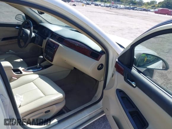 ✅ 2006 Chevrolet Impala SS • VIN: 2G1WD58C269232021 • Лот: 43303857. Опубликован ранее на IAAI с пробегом 137 410 миль. Бесплатный доступ к архиву аукционных продаж из США и подробный отчёт об истории автомобиля на DreamBid. Изображение 5.