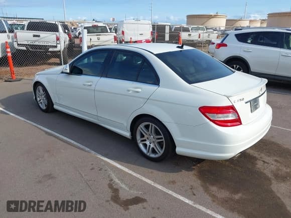 ✅ 2008 Mercedes-Benz C 350 Sport • VIN: WDDGF56X68R019132 • Lot: 43359392. Listed on IAAI with 124,048 mi. Free auction sales archive from the USA and detailed vehicle history report at DreamBid. Image 3.