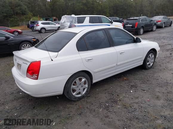 ✅ 2006 Hyundai Elantra GLS • VIN: KMHDN46DX6U213085 • Lot: 43497981. Wystawiony na IAAI z przebiegiem 164 734 mil mil. Skorzystaj z bezpłatnego archiwum sprzedaży aukcyjnych z USA i zobacz szczegółowy raport historii pojazdu na DreamBid. Zdjęcie 4.