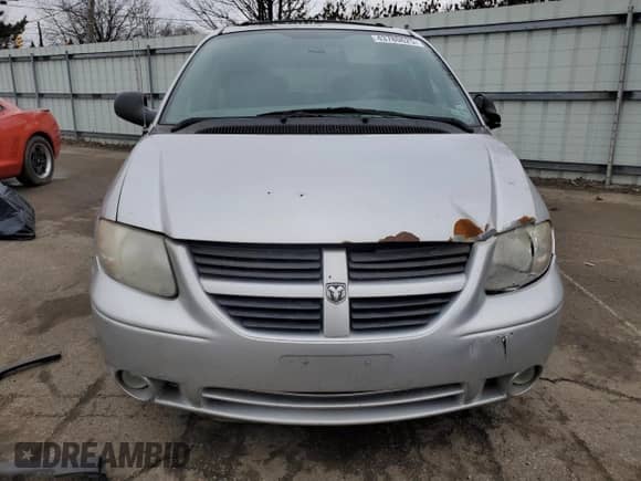 2003 Dodge Caravan SXT с VIN 2D8GP44L43R326840, выставлен на аукционе Copart как лот 43780625 с пробегом 230 803 миль миль и Списание • Salvage title. История ставок и продаж доступна на DreamBid. Изображение 5.