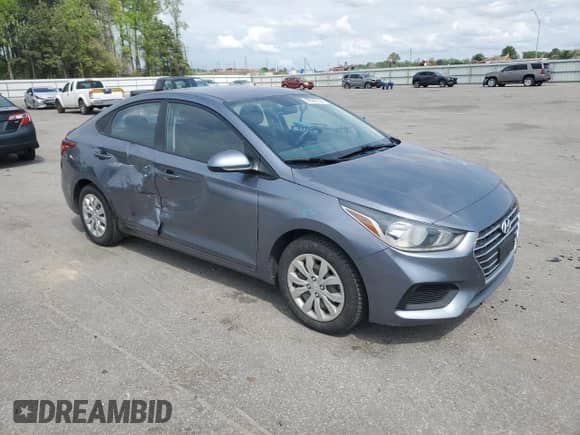 2020 Hyundai Accent SE z VIN 3KPC24A67LE114753, wystawiony jako Copart lot #50543134 z przebiegiem 71 180 mil mil oraz . Historia ofert i sprzedaży dostępna na DreamBid. Obrazek 4.