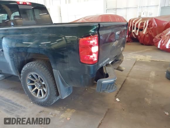 ✅ 2015 Chevrolet Silverado 1500 High Country • VIN: 3GCUKTEJ0FG257243 • Лот: 42064954. Опубликован ранее на IAAI с пробегом 130 320 миль. Бесплатный доступ к архиву аукционных продаж из США и подробный отчёт об истории автомобиля на DreamBid. Изображение 6.