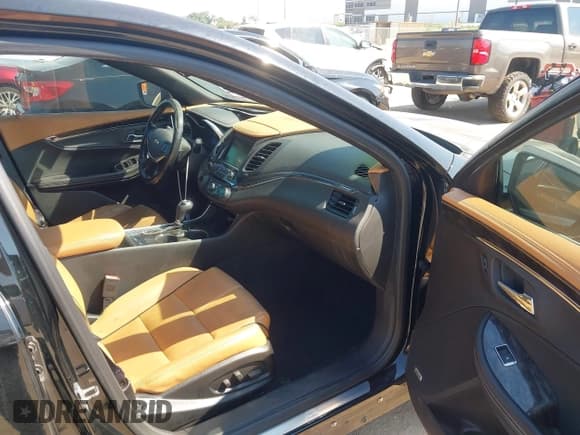 ✅ 2014 Chevrolet Impala LTZ • VIN: 1G1155S34EU117325 • Lot: 43360605. Wystawiony na IAAI z przebiegiem 151 070 mil. Bezpłatny archiwum sprzedaży aukcyjnych z USA i szczegółowy raport historii pojazdu na DreamBid. Zdjęcie 5.