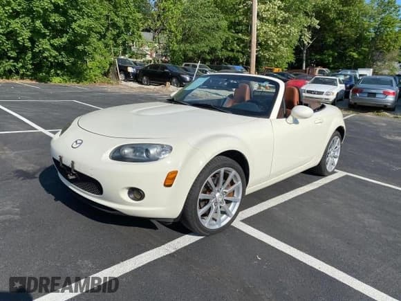 ✅ 2006 Mazda MX-5 Miata Touring • VIN: JM1NC25F860113578 • Lot: 75176654. Wystawiony na Copart z przebiegiem 91 427 mil. Bezpłatny archiwum sprzedaży aukcyjnych z USA i szczegółowy raport historii pojazdu na DreamBid. Zdjęcie 2.