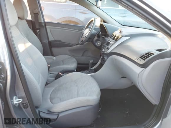 ✅ 2016 Hyundai Accent SE • VIN: KMHCT4AE9GU941886 • Lot: 43921512. Listed on IAAI with 115,211 mi. Free auction sales archive from the USA and detailed vehicle history report at DreamBid. Image 5.