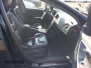 ✅ 2012 Volvo S60 T5 • VIN: YV1622FS4C2119147 • Lot: 43239923. Wystawiony na IAAI z przebiegiem 171 696 mil. Bezpłatny archiwum sprzedaży aukcyjnych z USA i szczegółowy raport historii pojazdu na DreamBid. Zdjęcie 5.