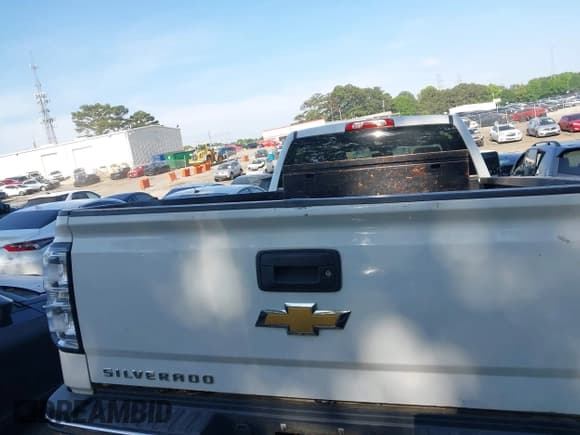 ✅ 2016 Chevrolet Silverado 2500HD Work Truck • VIN: 1GC1CUE80GF217850 • Lot: 42120276. Listed on IAAI with 268,987 mi. Free auction sales archive from the USA and detailed vehicle history report at DreamBid. Image 16.