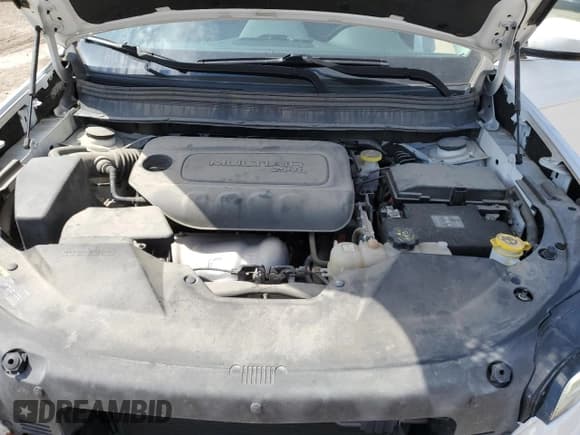 ✅ 2020 Jeep Cherokee Latitude Plus • VIN: 1C4PJMLB4LD564201 • Lot: 82052435. Wystawiony na Copart z przebiegiem 89 346 mil. Bezpłatny archiwum sprzedaży aukcyjnych z USA i szczegółowy raport historii pojazdu na DreamBid. Zdjęcie 12.