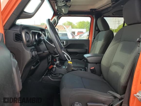 ✅ 2020 Jeep Wrangler Unlimited Sport S • VIN: 1C4HJXDN3LW166562 • Lot: 56940155. Wystawiony na Copart z przebiegiem 58 517 mil. Bezpłatny archiwum sprzedaży aukcyjnych z USA i szczegółowy raport historii pojazdu na DreamBid. Zdjęcie 7.