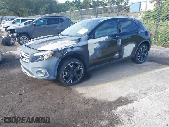 ✅ 2019 Mercedes-Benz GLA 250 • VIN: WDCTG4EBXKU014763 • Lot: 43264336. Wystawiony na IAAI z przebiegiem 167 994 mil. Bezpłatny archiwum sprzedaży aukcyjnych z USA i szczegółowy raport historii pojazdu na DreamBid. Zdjęcie 18.