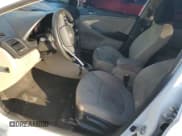 ✅ 2015 Hyundai Accent GLS • VIN: KMHCT4AE6FU927863 • Лот: 77252054. Опубликован ранее на Copart с пробегом 202 893 миль. Бесплатный доступ к архиву аукционных продаж из США и подробный отчёт об истории автомобиля на DreamBid. Изображение 7.